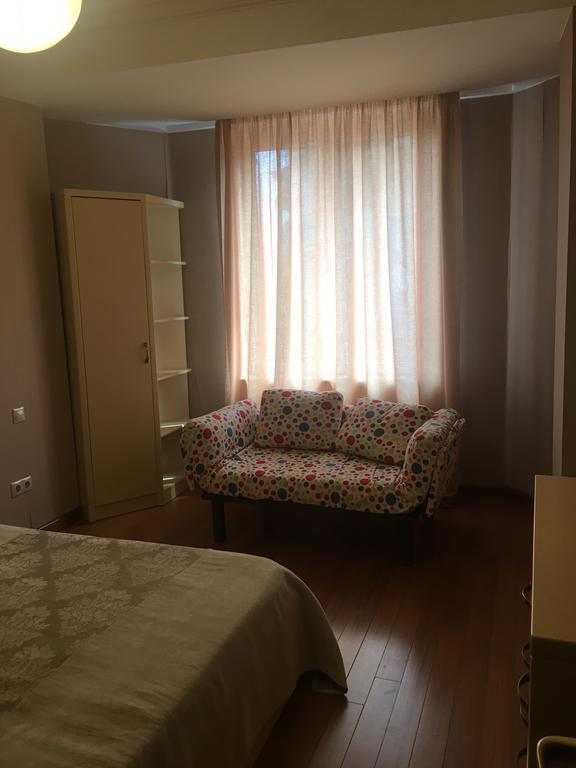 Apartment Sea Avenue Batumi Exteriör bild